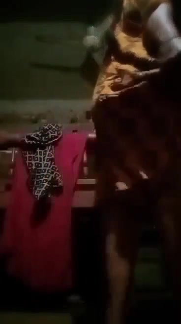 bhabhi ne apni badi gand dikhayi
