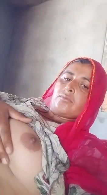 old aunty pussy show