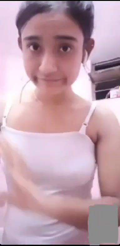 Arohi Cute Sexy Bengali Girl Showing 2