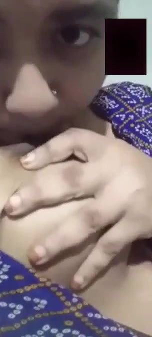 Horny Bhabhi Sucking Own Boobs