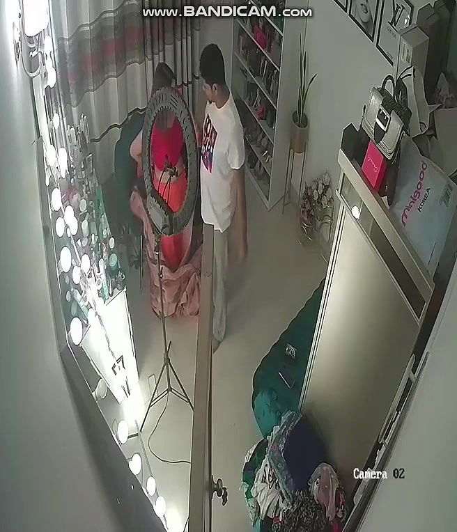 Bengali Famous Celebrity Babe Nude Captured In A Hotel CCTV