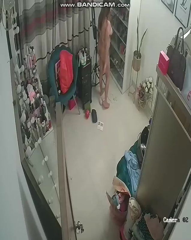 Bengali Famous Celebrity Babe Nude Captured In A Hotel CCTV 1