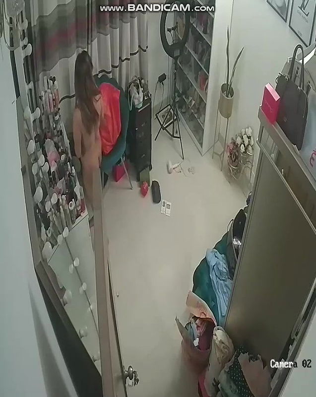 Bengali Famous Celebrity Babe Nude Captured In A Hotel CCTV 2