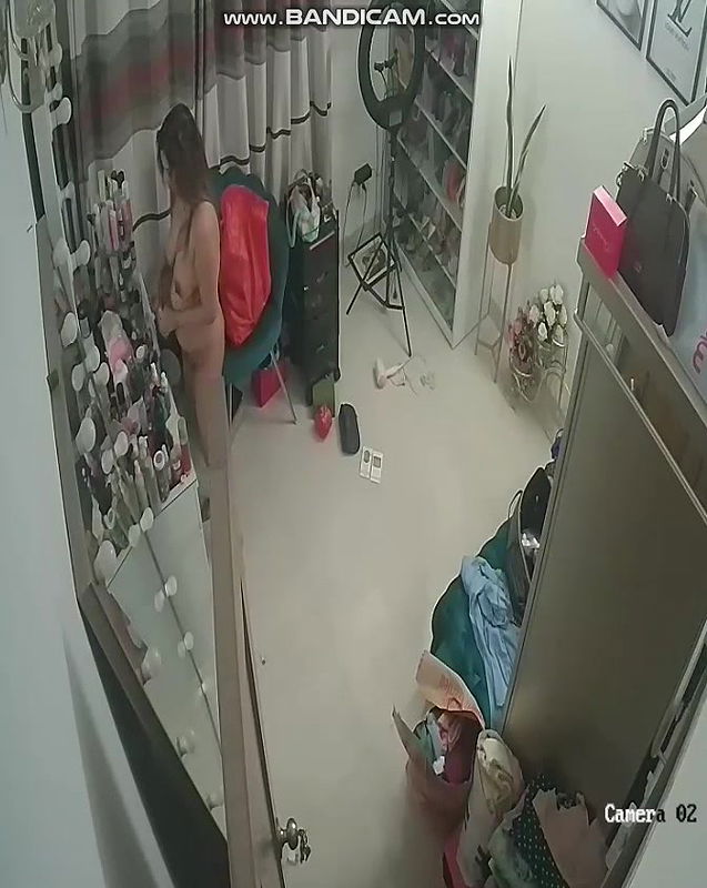 Bengali Famous Celebrity Babe Nude Captured In A Hotel CCTV 2