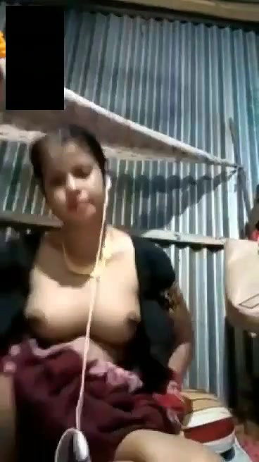 saree uthake chut dikhayi