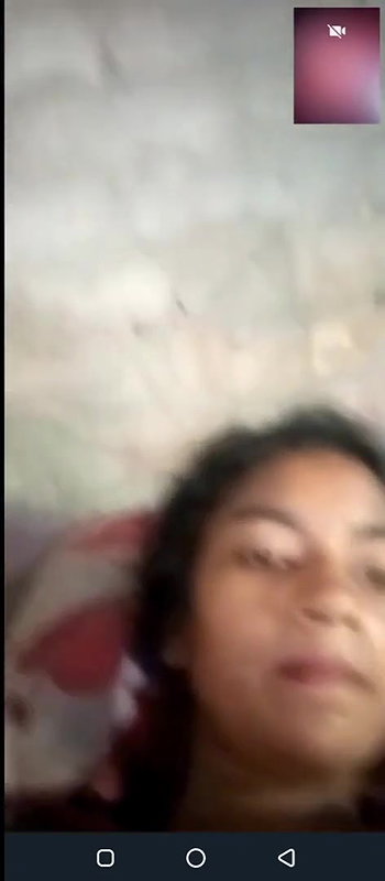 boob showing by gf