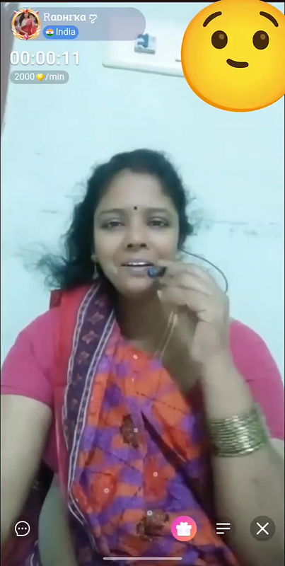 Tamil aunty radhika tango show