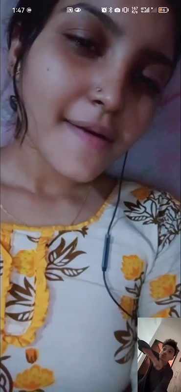 lovers videocall showing