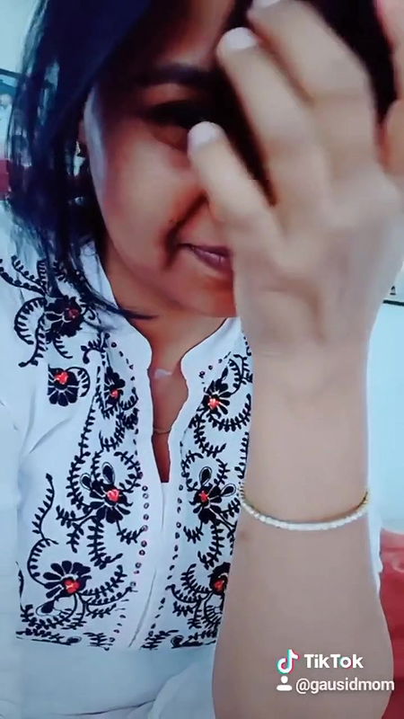 tamil milf kruthika indian hotwife aunty leaked mms porn video tiktok