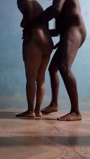 khade khade chudai