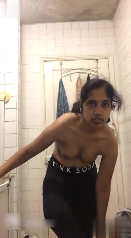 Dusky mallu girl strip show