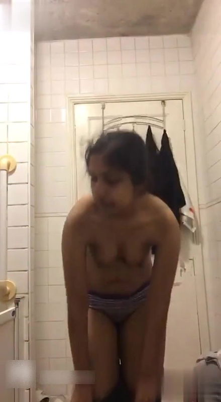 Dusky mallu girl strip show