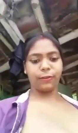 Bengali village housewife show her nude