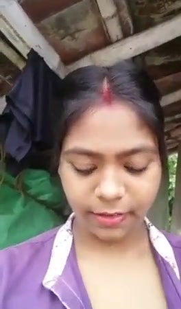 Bengali village housewife show her nude