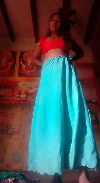 peticoat kholke chut dikhayi bhabhi ne