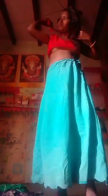 peticoat kholke chut dikhayi bhabhi ne