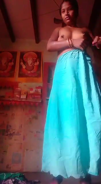 peticoat kholke chut dikhayi bhabhi ne