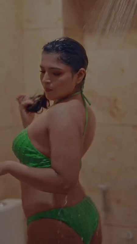 Instagram Influencer Tanya Chaudhari Viral Nude Bathing Video
