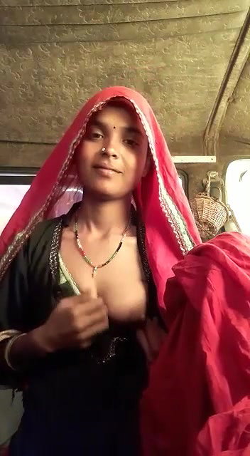 rajasthani bhabhi boob pressing