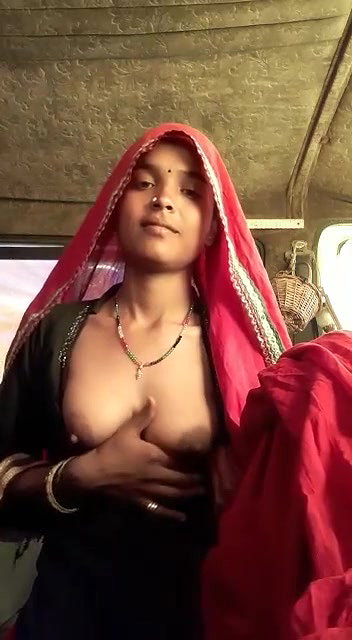 rajasthani bhabhi boob pressing