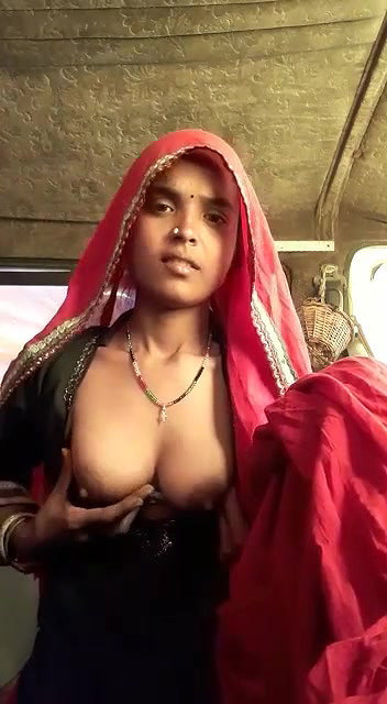 rajasthani bhabhi boob pressing