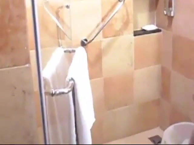 nude bath of desi bahbhi
