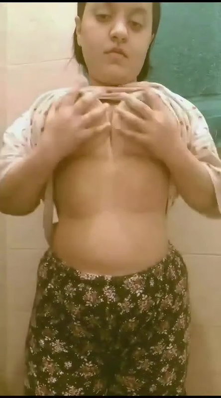 Areehsa Pakistani Chubby Girl Mast Clip 23