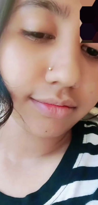 Bengali Sexy Girl Showing On Video Call