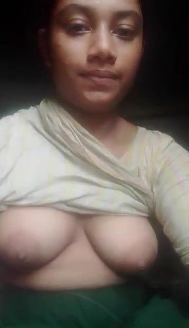 Village Girl Showing Boobs Pussy 3