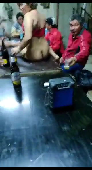 randi striping on table