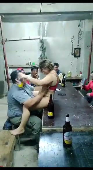 randi striping on table