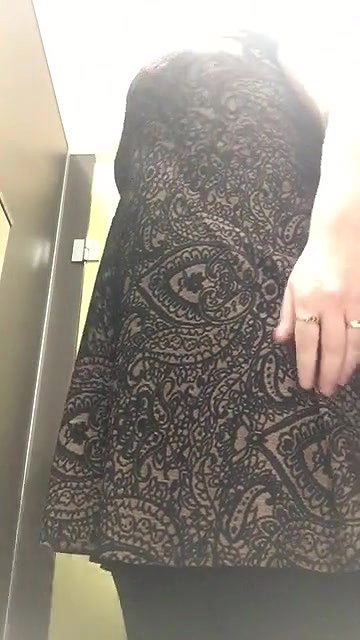 chubby girl showing big boob and pussy