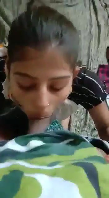 teen girl blowjob to bf