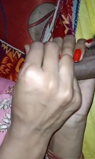 wife sucking dick and teasing it