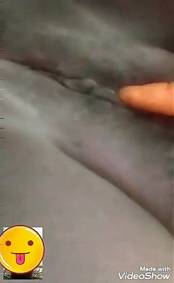 aunty showing boobs on video call