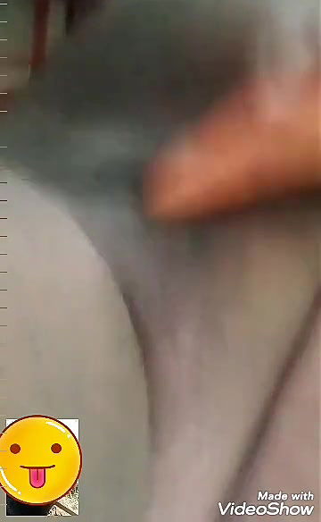aunty showing boobs on video call