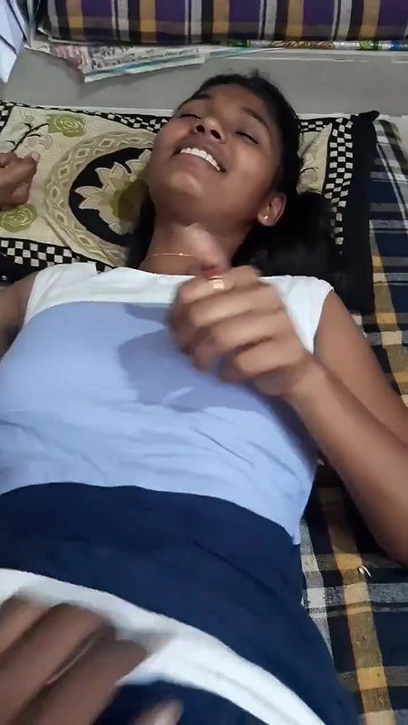 telugu girlfriend and boyfriend boobs and pussy rub