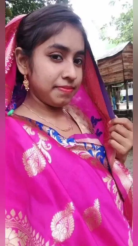 Bengali Boudi masked sex videos with husband friend