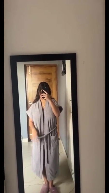 Famous Insta Model Viral Showing Pressing Huge Boobs   Lulustream mp4