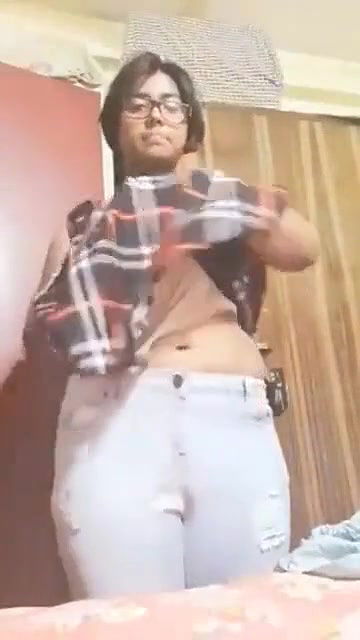 Bangladeshi girl show her nude