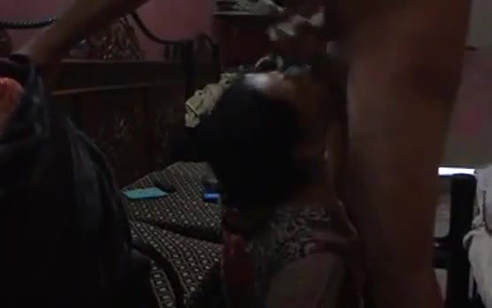bhabhi giving pleasure to devar