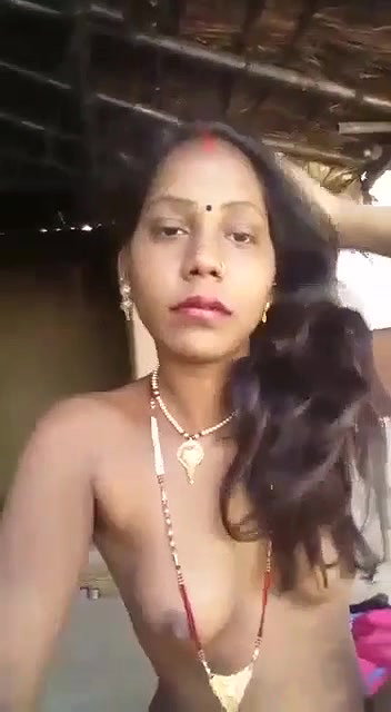 bhabhi dress kholke chut mein ungli kri