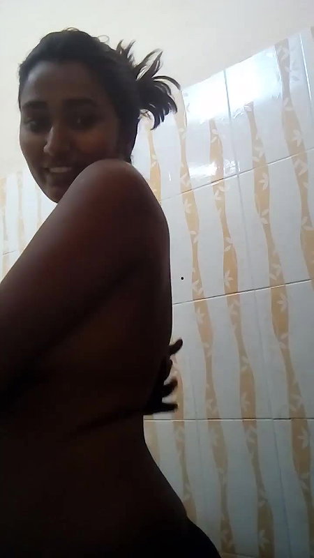 nude show in bathroom