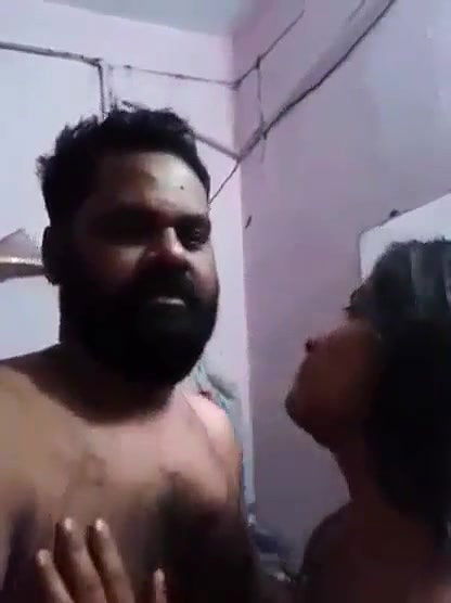 desi roamntic kissing of nude couple