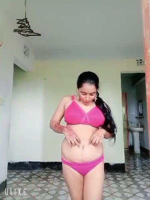 Bengali Horny Wife Nude Showing