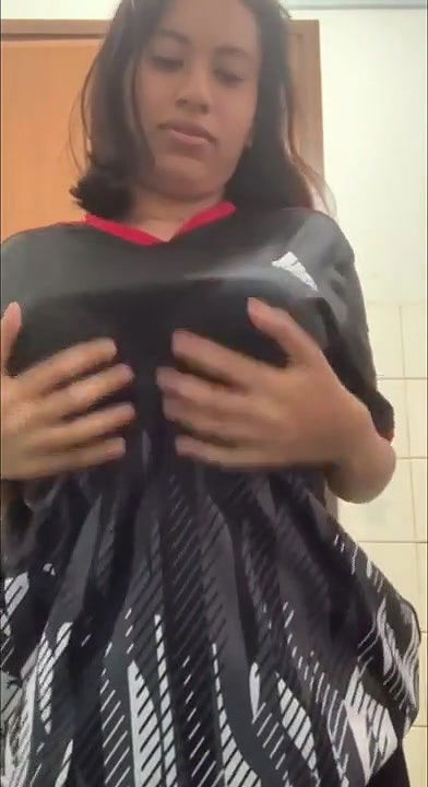 cute girl nude selfie video