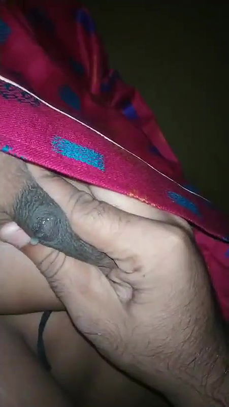 milky moms boobs press