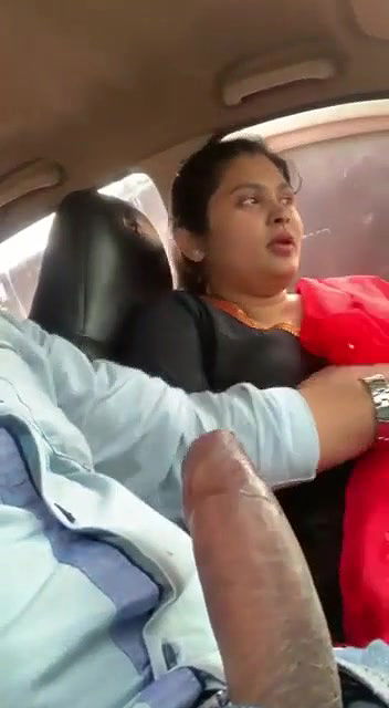 aunty blowjob in car