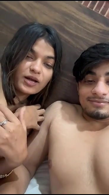 nude couple hindi talk