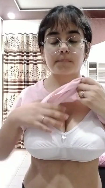 5 6136324418378403245